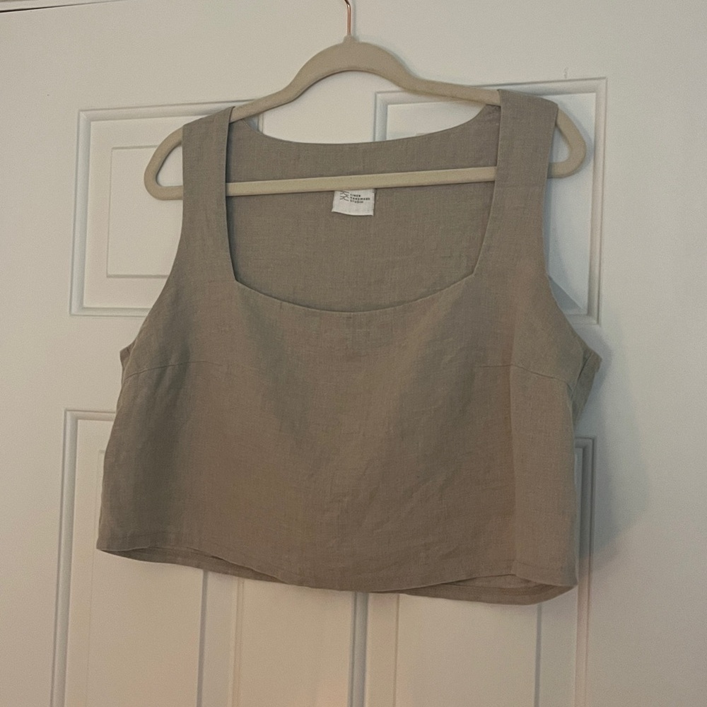 Women's Linen Scoop Neck Tank Top in Taupe